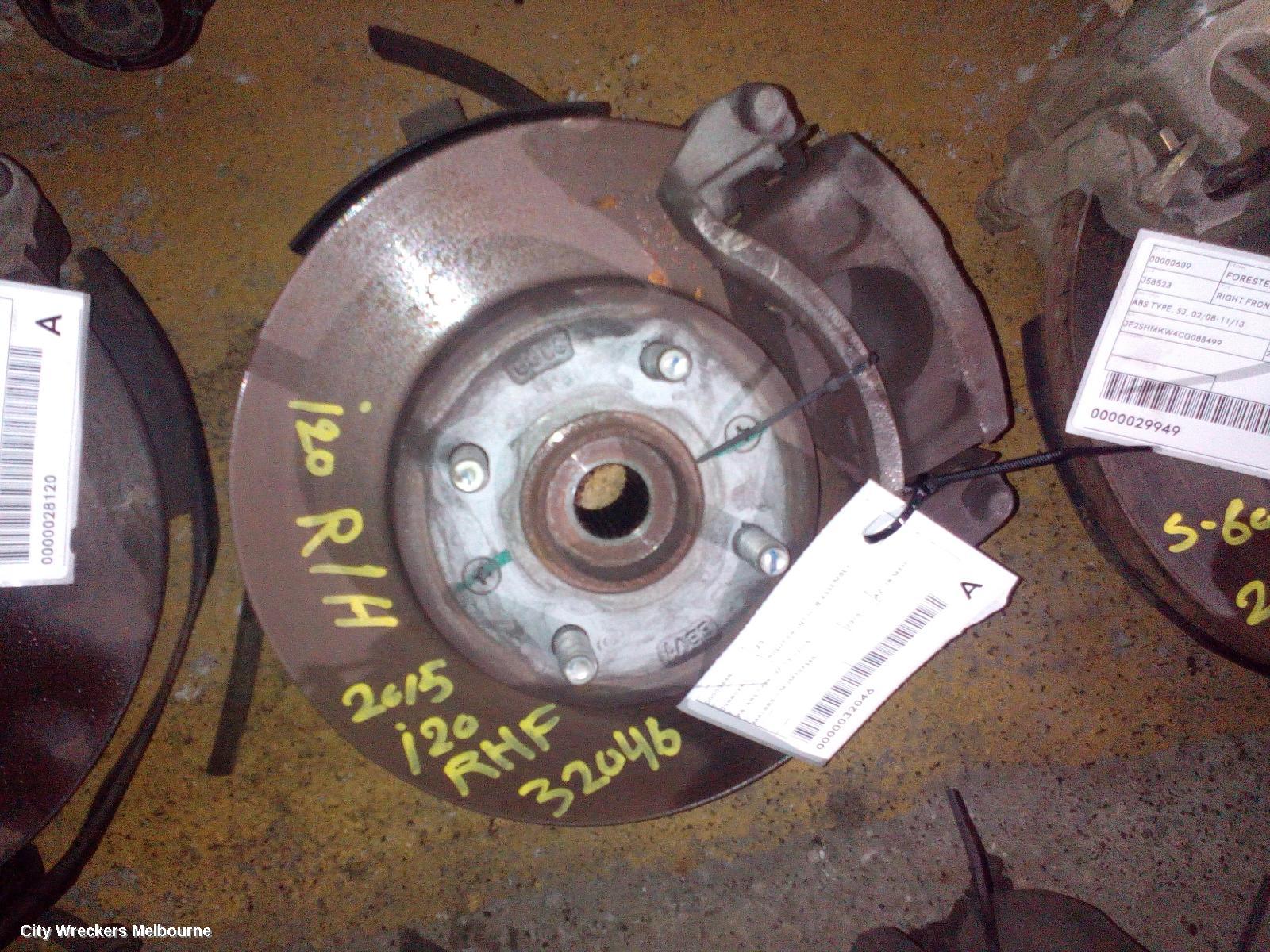HYUNDAI I20 RIGHT FRONT HUB ASSEMBLY, PB, ABS TYPE, 07/2010 - 12/2015 - Image 1