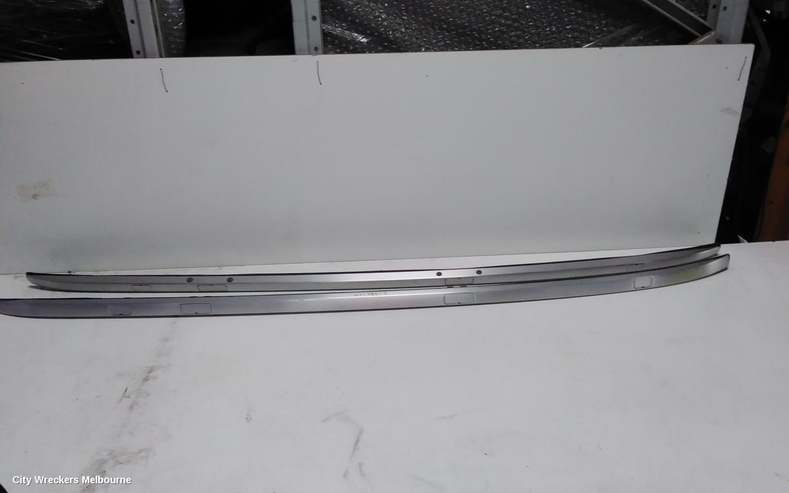 HONDA CRV ROOF RAIL - Image 2