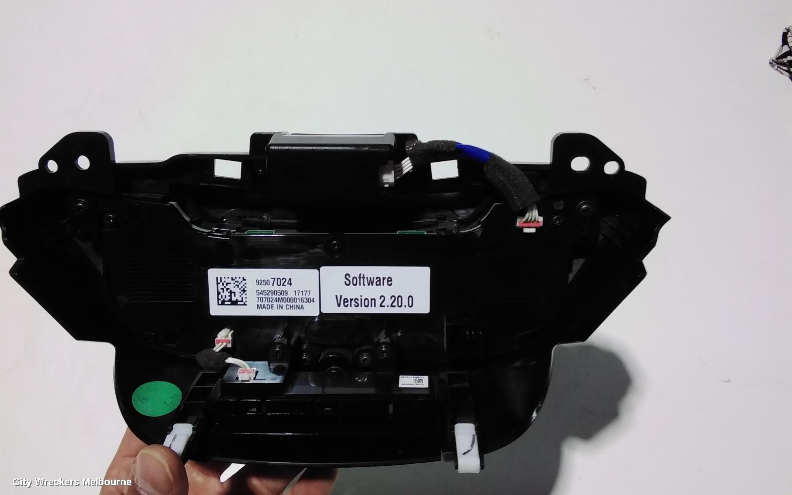 HOLDEN COMMODORE HEATER/AC CONTROLS, VF, 05/2013 - 12/2017 - Image 3