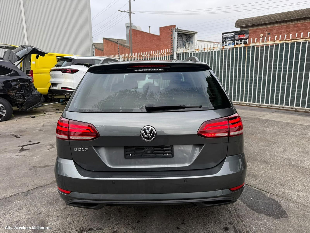 VOLKSWAGEN GOLF LEFT GUARD LINER, GEN 7, FRONT, 11/2012 - 08/2020 - Image 1