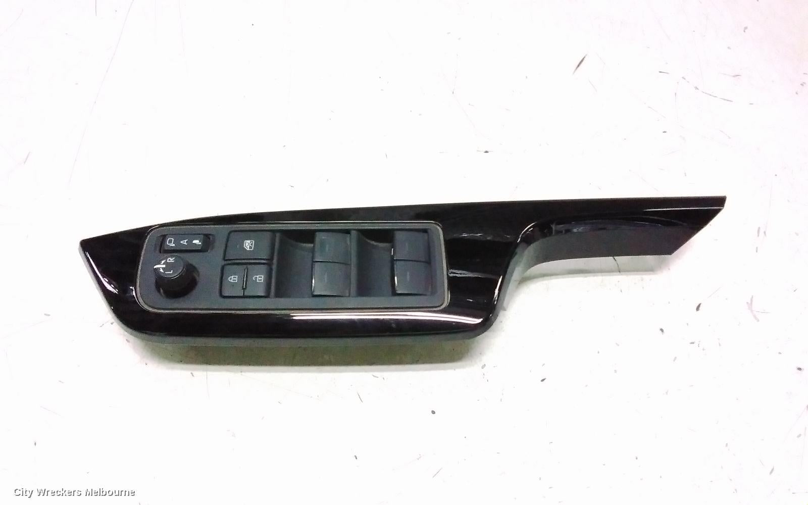 TOYOTA C-HR PWR DR WIND SWITCH, RH FRONT (MASTER SWITCH), NON AUTO TYPE, GEN 1, 12/2016 - 09/2023 - Image 1