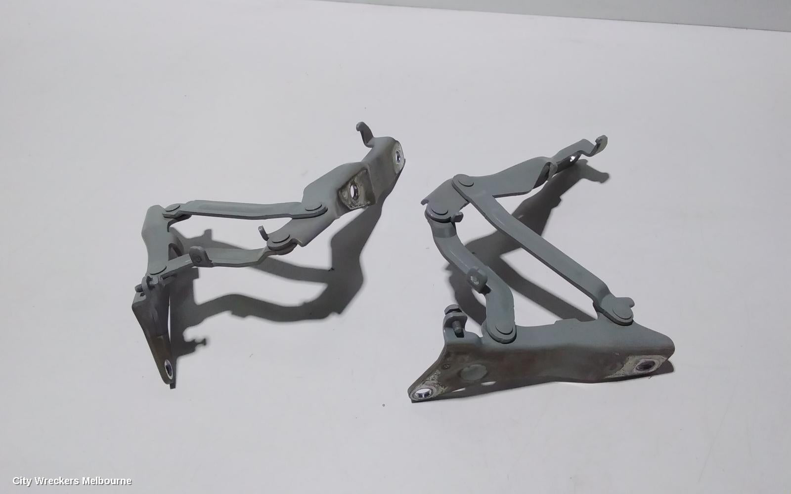 HYUNDAI VELOSTER BONNET HINGE/STRUT, HINGES (PAIR), FS, 12/2011 - 02/2018 - Image 2