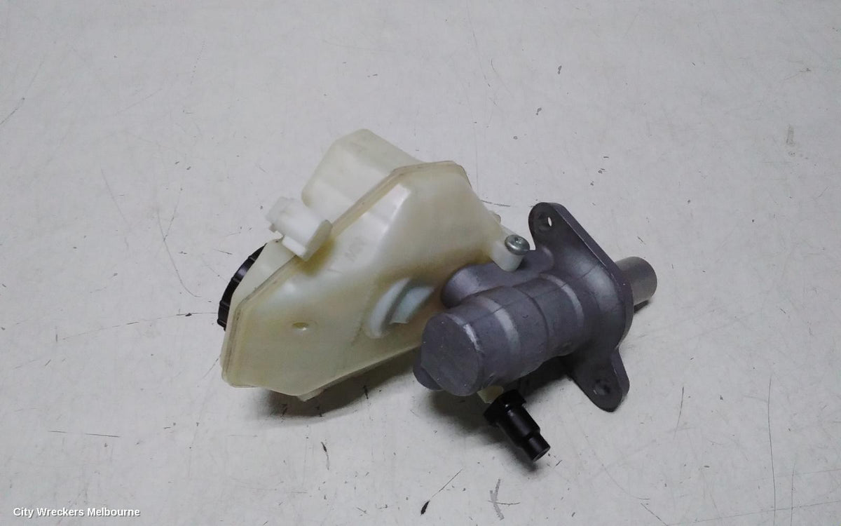 LAND ROVER RANGEROVER EVOQUE MASTER CYLINDER, L538, 11/2011 - 01/2019 - Image 3