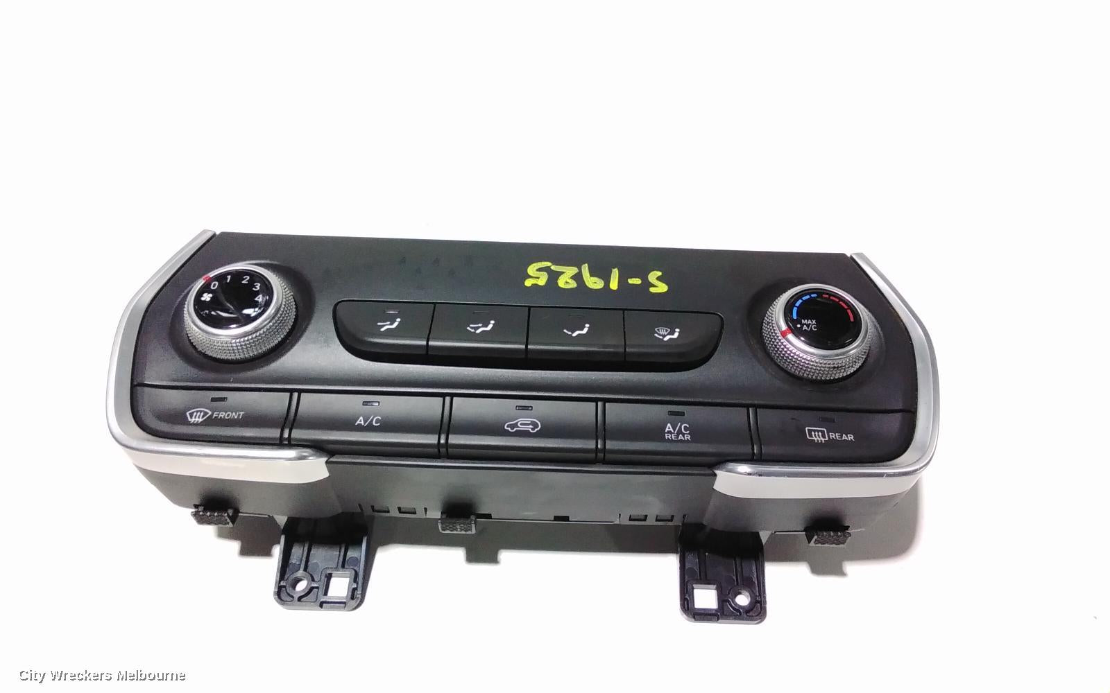 HYUNDAI SANTA FE HEATER/AC CONTROLS, TM, NON ELECTRONIC DISPLAY TYPE, 03/2018 ONWARDS - Image 1