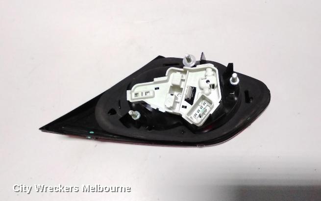VOLKSWAGEN PASSAT REAR GARNISH, BOOTLID LAMP (LH SIDE), 3CC, SEDAN, 01/2009 - 02/2012 - Image 2