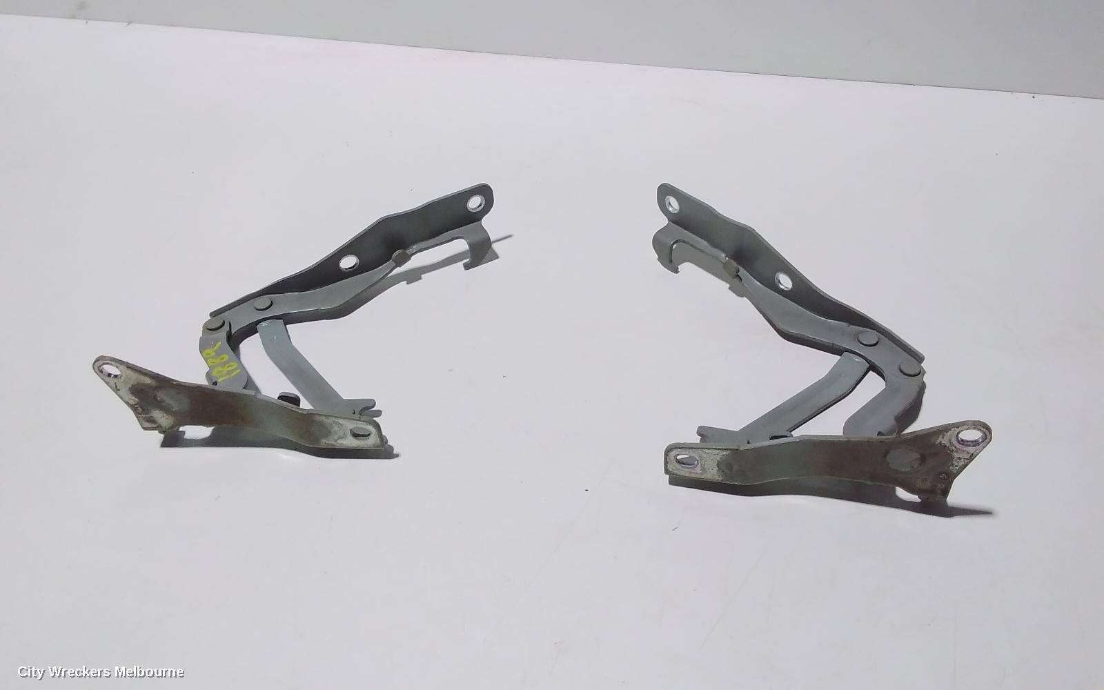 HYUNDAI VELOSTER BONNET HINGE/STRUT, HINGES (PAIR), FS, 12/2011 - 02/2018 - Image 1