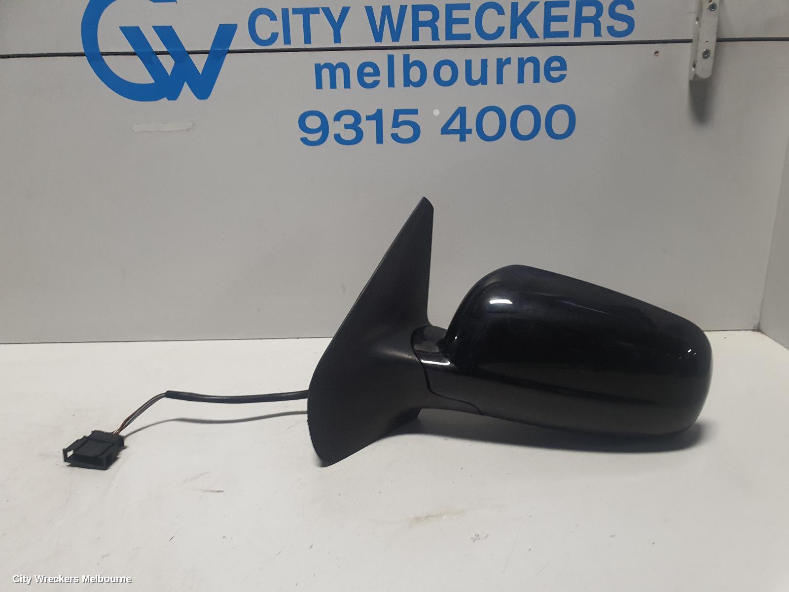 VOLKSWAGEN PASSAT LEFT DOOR MIRROR, 3B/GP, MANUAL FOLDING TYPE (1 PLUG 5 WIRE), 03/1997 - 11/2005 - Image 1