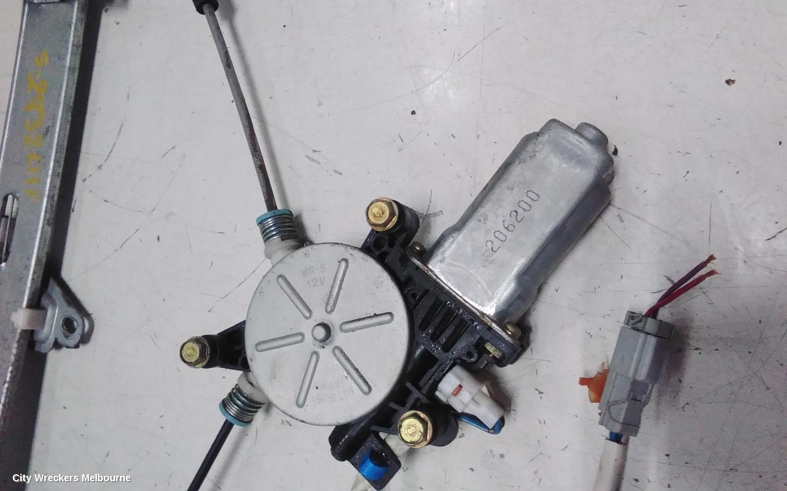 HONDA CIVIC LEFT FRONT WINDOW REG/MOTOR, 7TH GEN, POWER, 5DR HATCH, 11/2000 - 12/2005 - Image 3