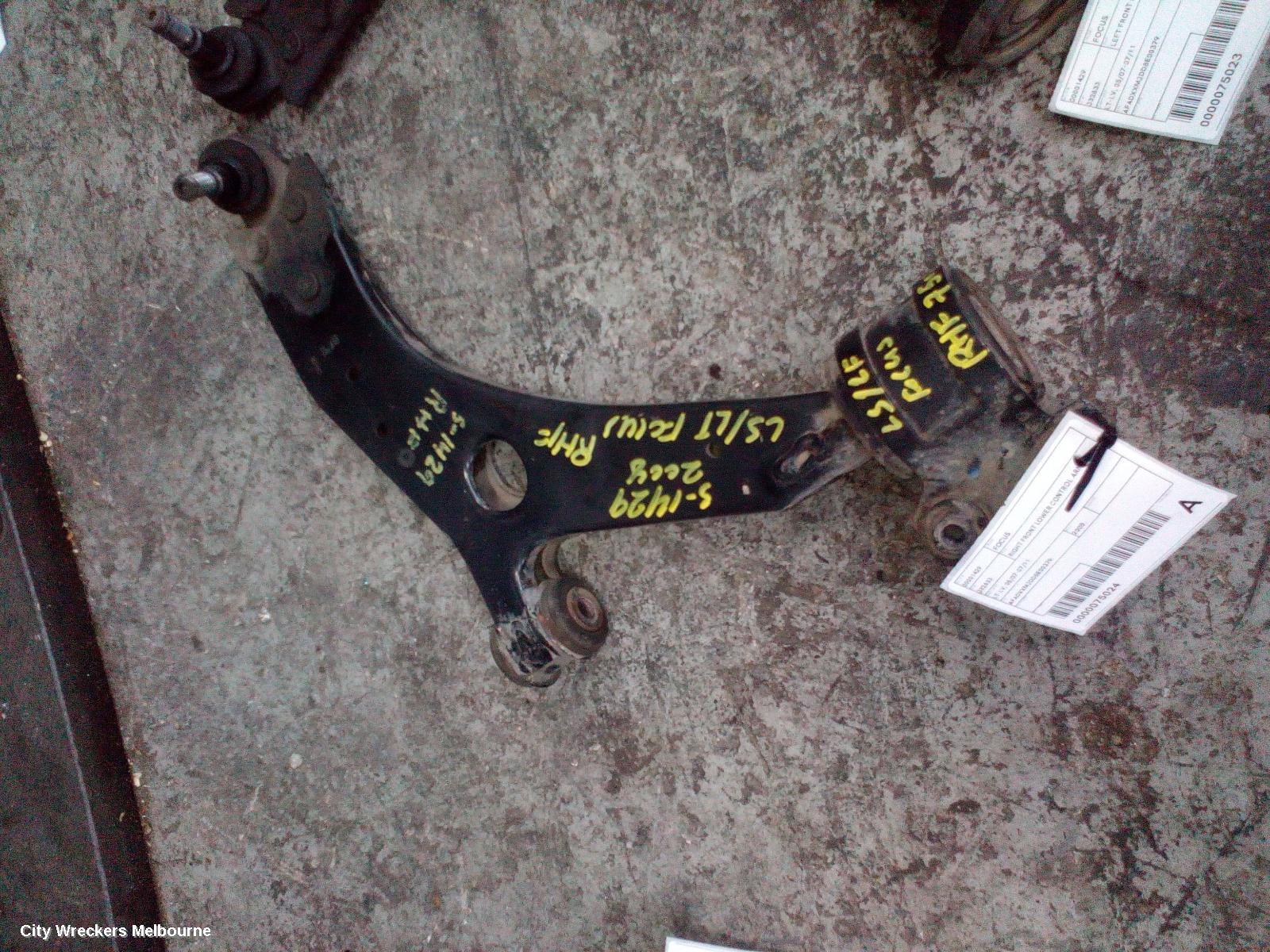 FORD FOCUS RIGHT FRONT LOWER CONTROL ARM, LT-LV, 05/2007 - 07/2011 - Image 1