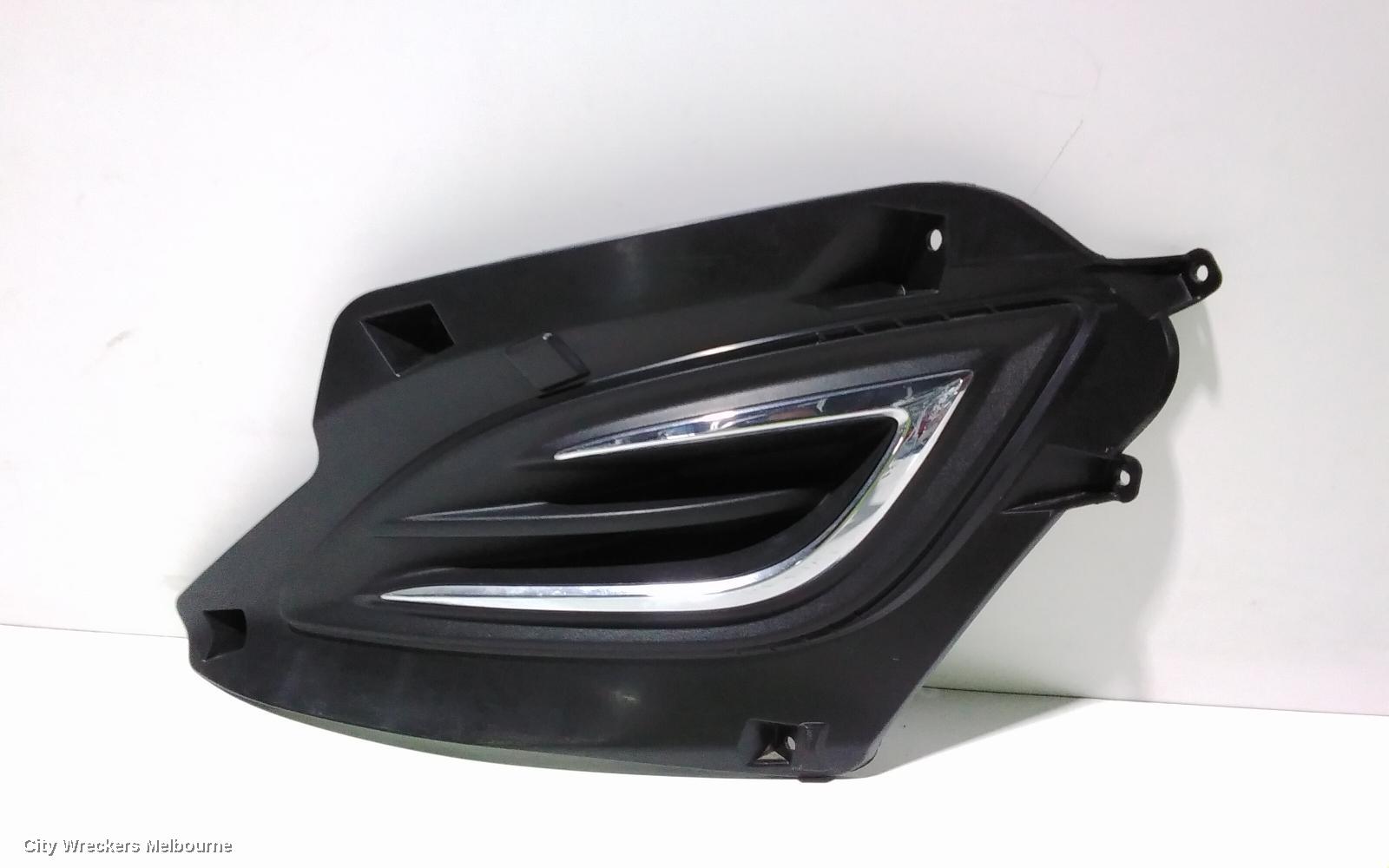 HYUNDAI I20 LEFT INDICATOR/FOG/SIDE, BUMPER FOGLAMP, NON DAYTIME RUNNING LAMP TYPE, PB, 03/2012 - 12/2015 - Image 3