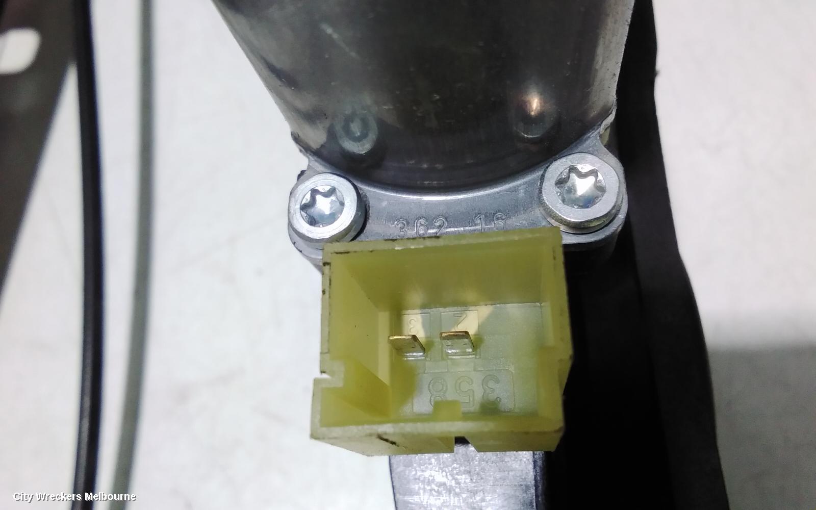 AUDI A4 RIGHT FRONT WINDOW REG/MOTOR, B9 8W, 10/2015 - 01/2025 - Image 3