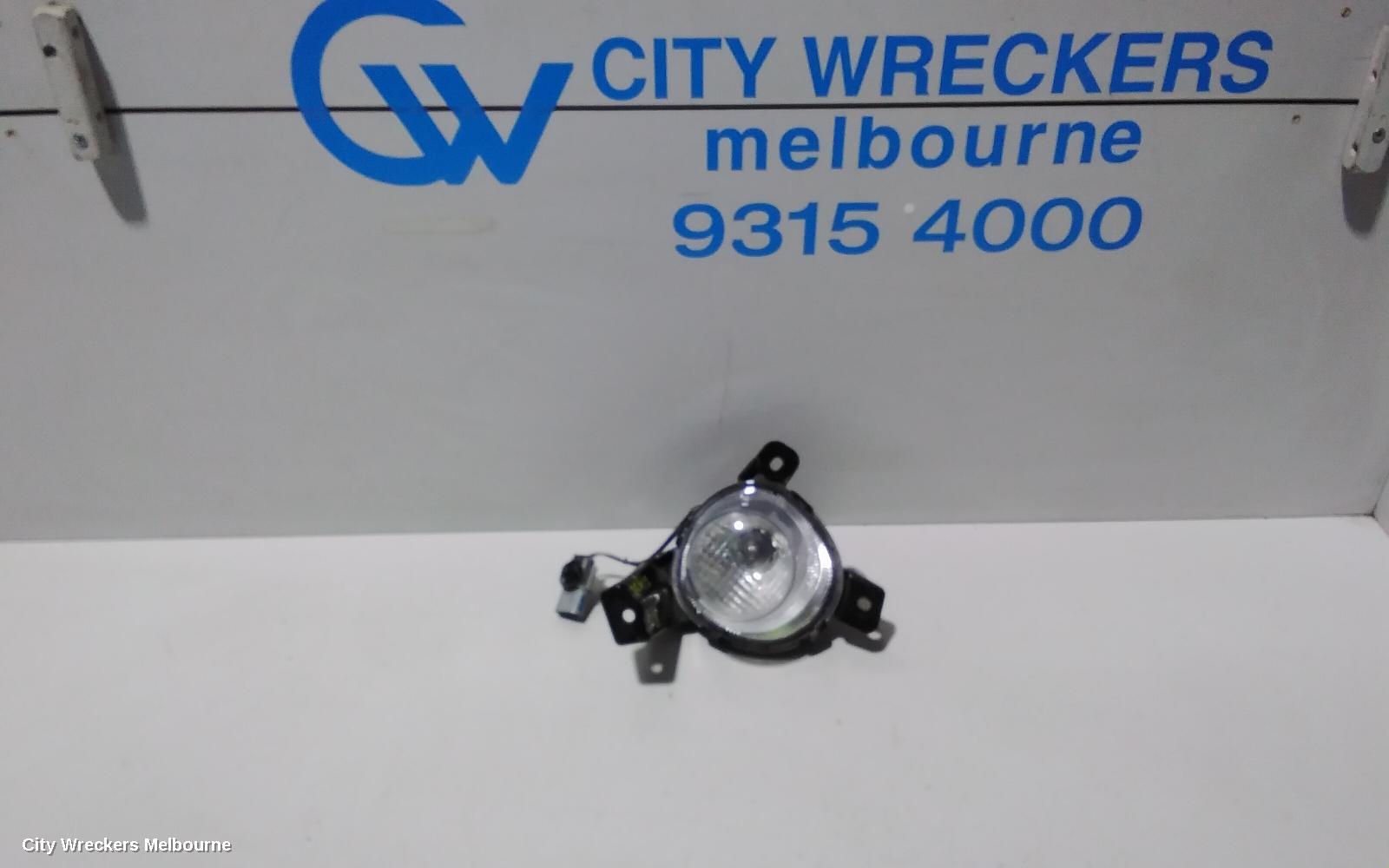 KIA RIO RIGHT INDICATOR/FOG/SIDE, BUMPER FOGLAMP, YB, PROJECTOR TYPE, 12/2016 ONWARDS - Image 1
