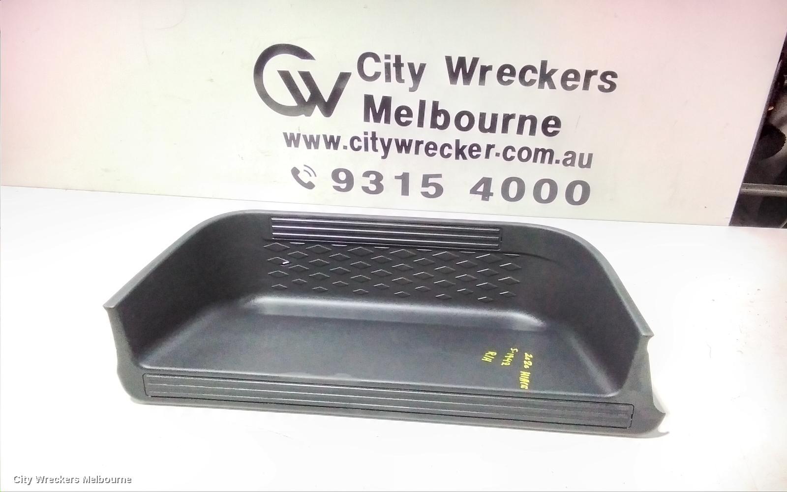 TOYOTA HIACE SIDE STEP/SKIRT, 300 SERIES, 02/2019 ONWARDS - Image 2