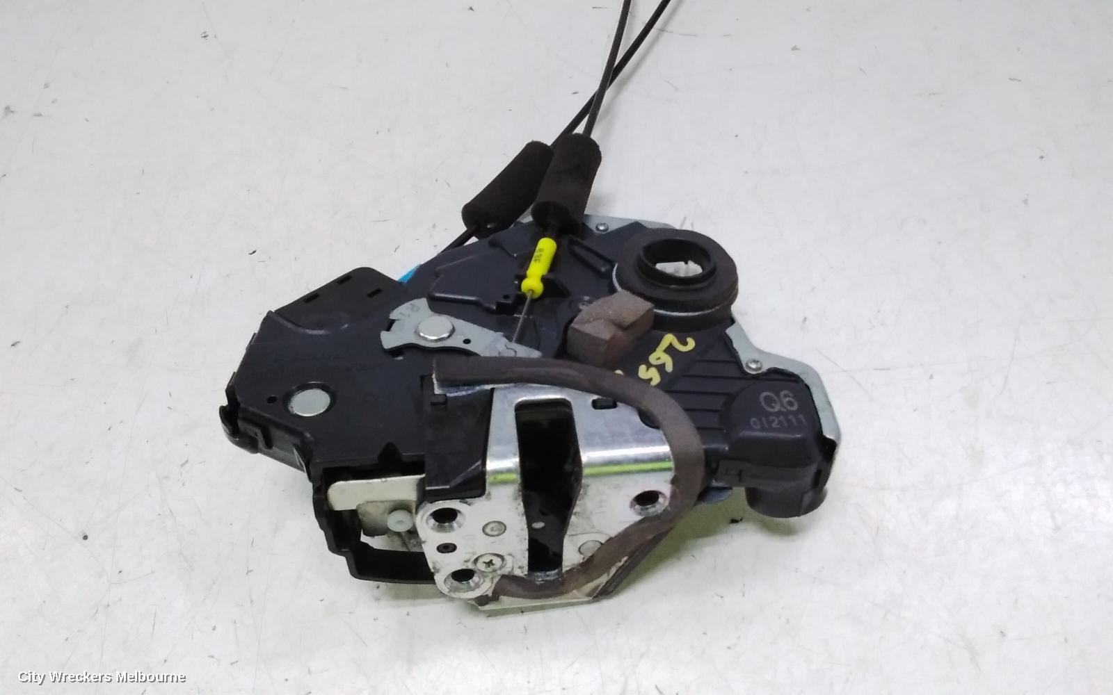 LEXUS RX SERIES DOOR/BOOT/GATE LOCK, RIGHT FRONT DOOR LOCK, AL10, 12/2008 - 08/2015 - Image 3
