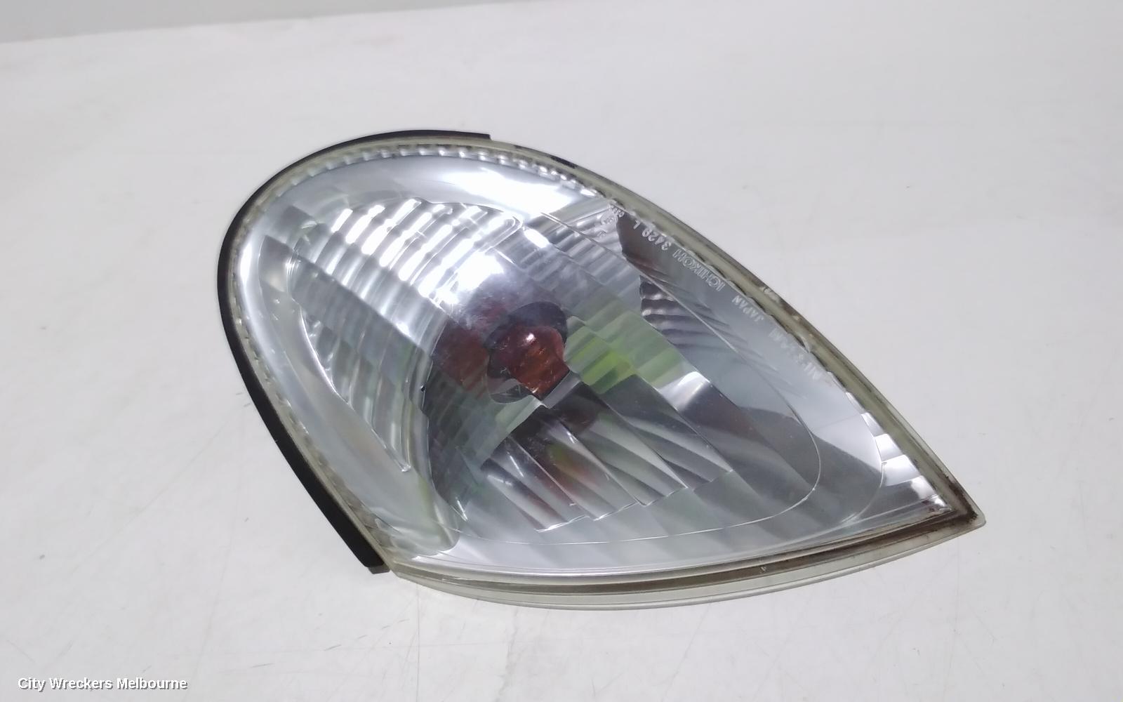 NISSAN PULSAR LEFT INDICATOR/FOG/SIDE, CORNER LIGHT, N16 SI, HATCH, 06/2001 - 12/2002 - Image 2
