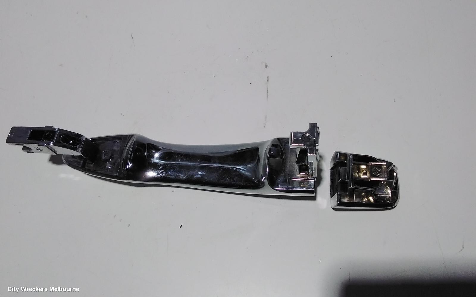 NISSAN XTRAIL DOOR HANDLE, OUTER, RH REAR, T32, 02/2014 ONWARDS - Image 3