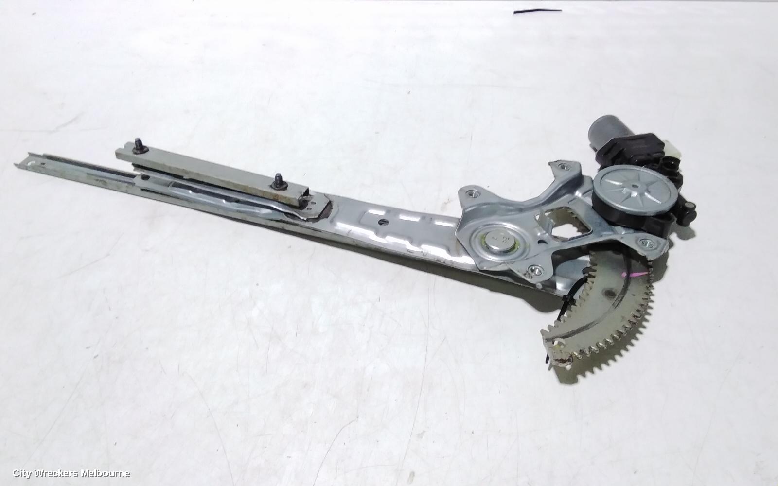 MITSUBISHI TRITON LEFT FRONT WINDOW REG/MOTOR, MQ-MR, 03/2015 - 10/2023 - Image 2