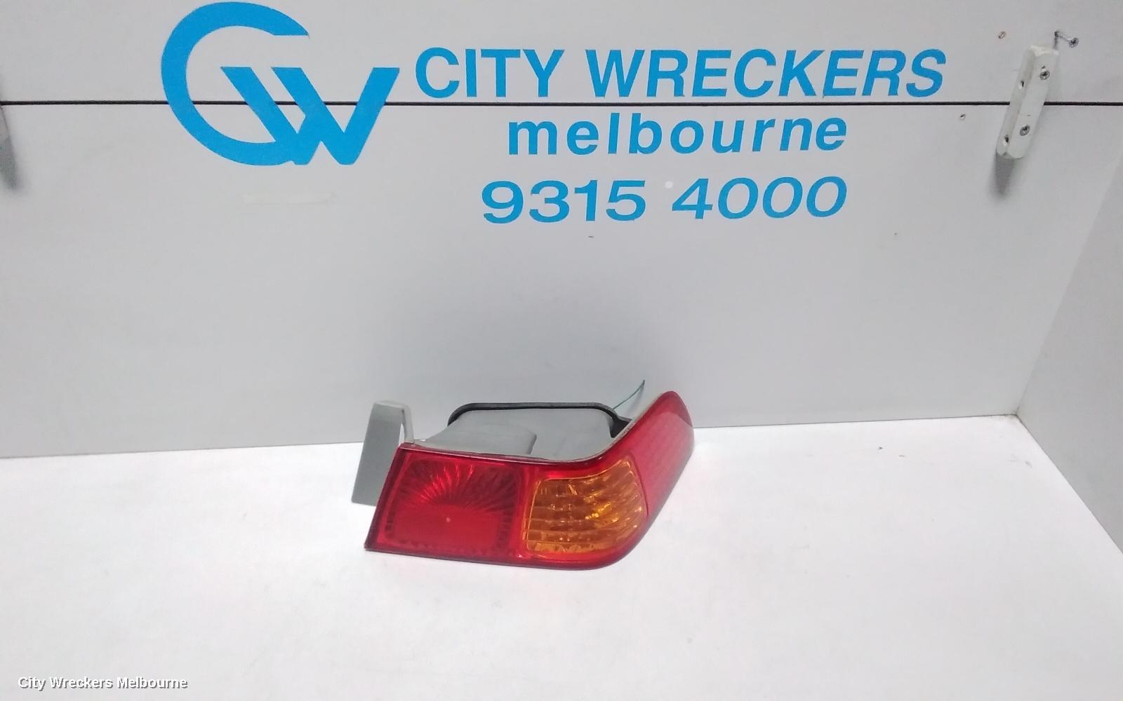 TOYOTA CAMRY RIGHT TAILLIGHT, SK20, SEDAN, 10/2000 - 08/2002 - Image 1