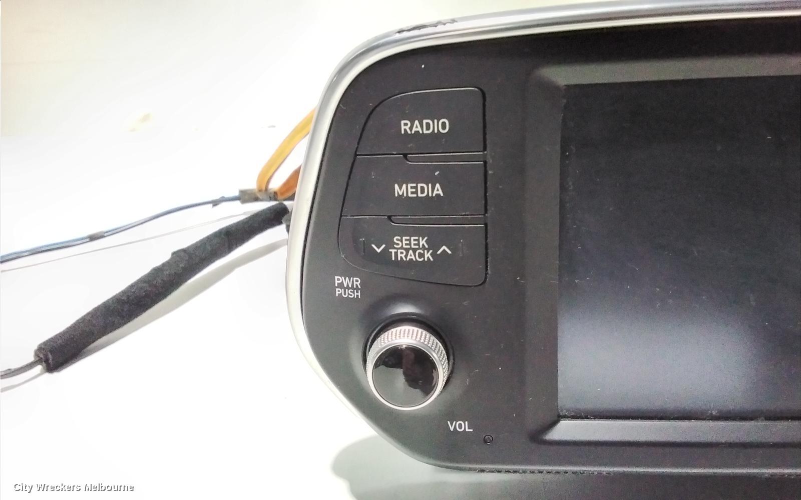 HYUNDAI SANTA FE RADIO/CD/DVD/SAT/TV, DISPLAY UNIT, 7IN TOUCHSCREEN, TM, 03/2018 ONWARDS - Image 3