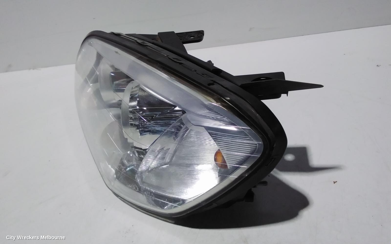 HOLDEN CAPTIVA LEFT HEADLAMP, CG, CX/LX/SX/CAPTIVA 7 (4TH VIN = C), CHROME INNER TYPE, 09/2006 - 02/2011 - Image 3