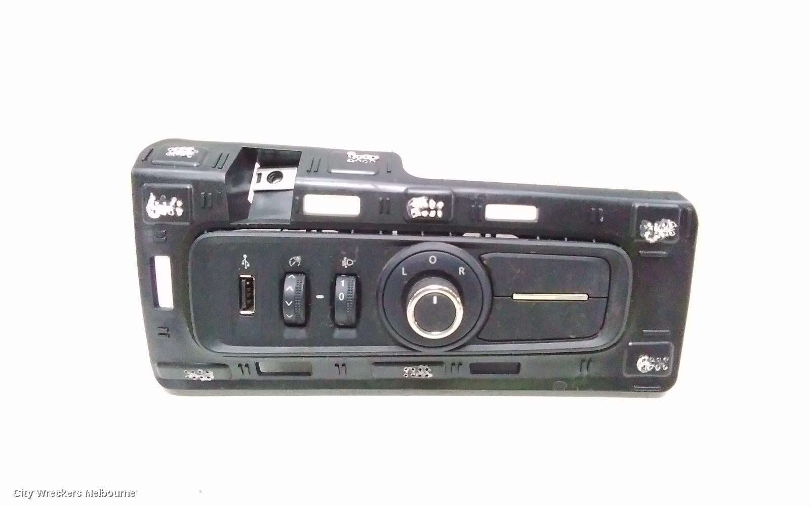 LDV DELIVER 9, DOOR MIRROR SWITCH, 07/2020 ONWARDS - Image 1