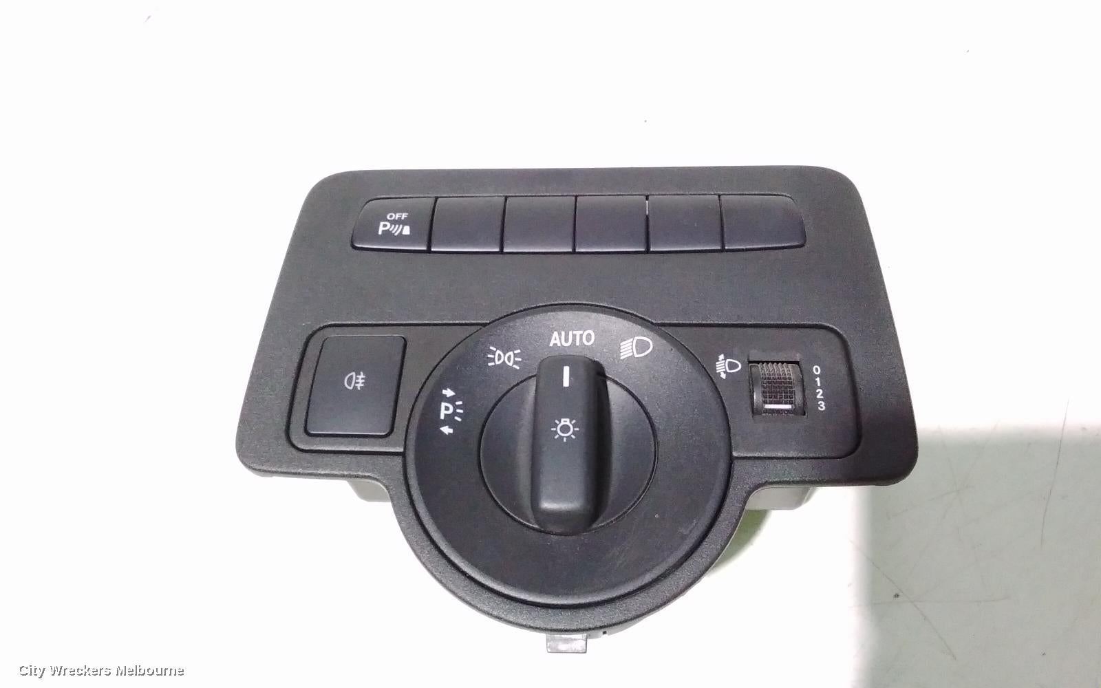 MERCEDES VITO COMBINATION SWITCH, 447, HEADLAMP SWITCH, 03/2015 ONWARDS - Image 2