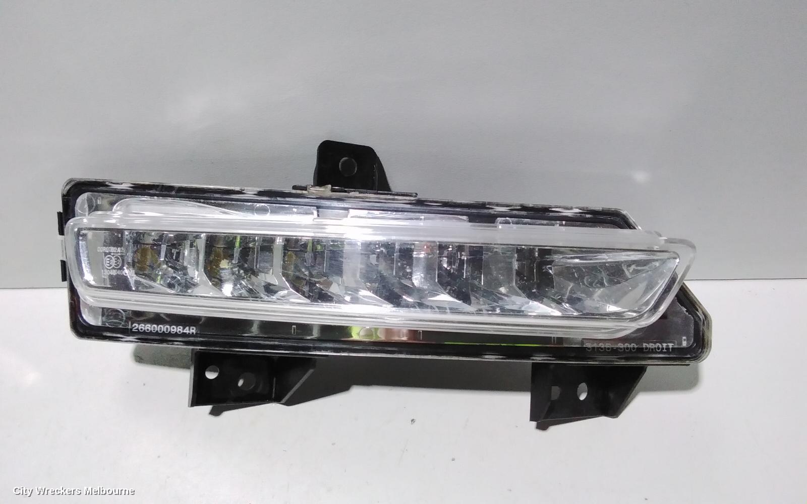 RENAULT MEGANE LEFT INDICATOR/FOG/SIDE, DAYTIME RUNNING LAMP, X95, 09/2008 ONWARDS - Image 2