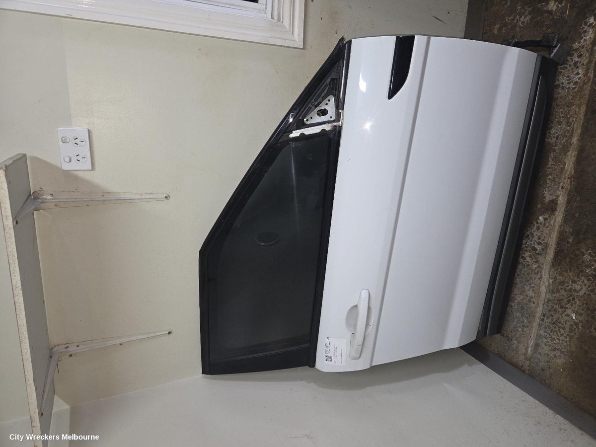 LAND ROVER RANGEROVER EVOQUE RIGHT FRONT DOOR, L538, 5DR WAGON, 11/2011 - 01/2019 - Image 2