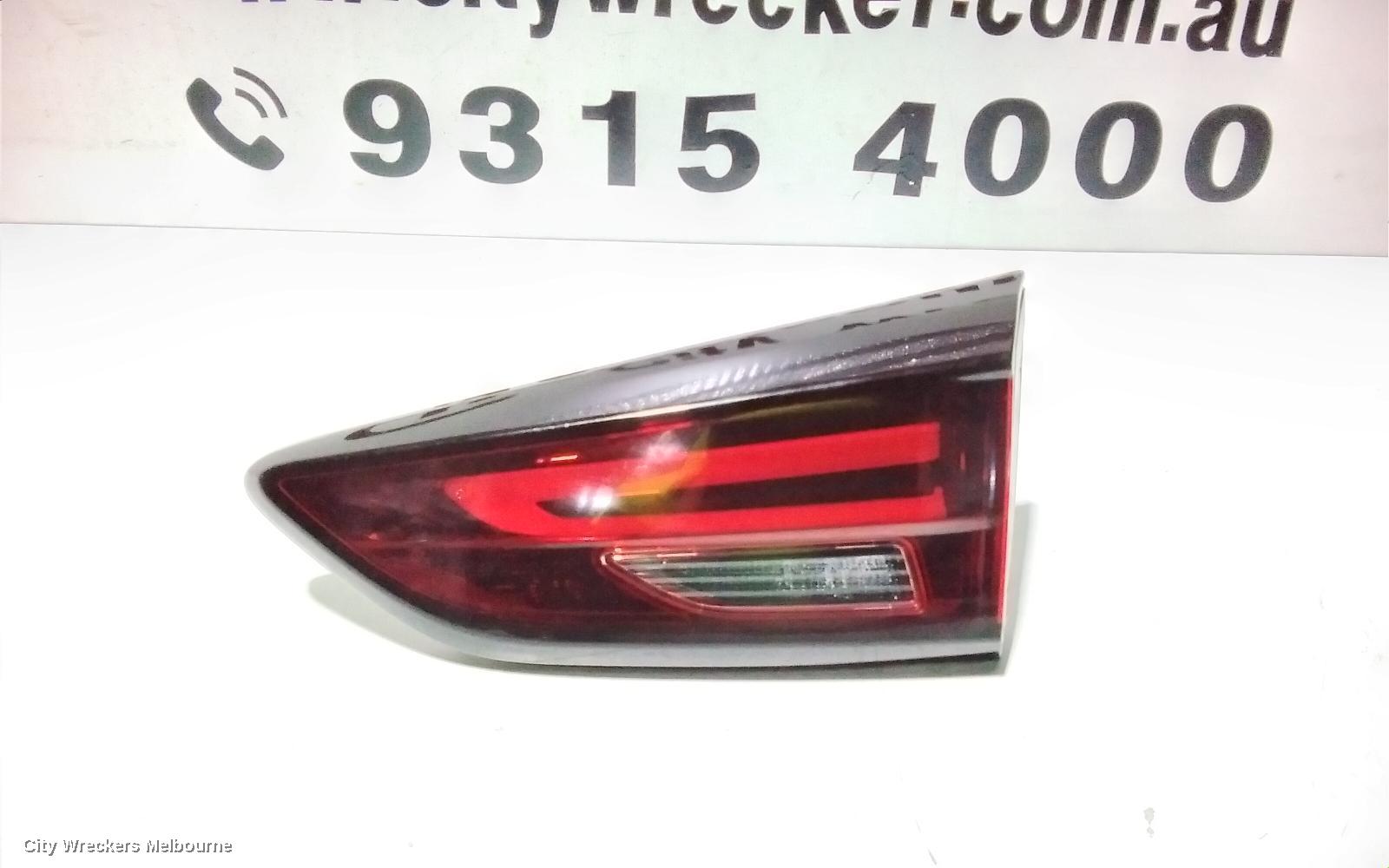 MAZDA CX3 REAR GARNISH, TAILGATE LAMP (RH SIDE), LED TYPE, DK, 06/2018 ONWARDS - Image 2