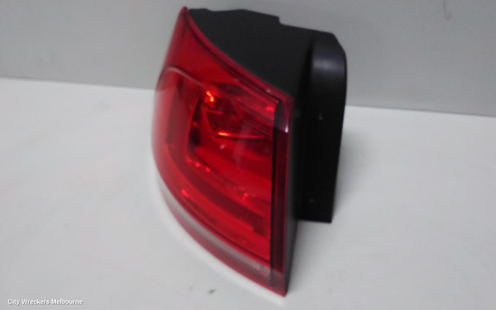 VOLKSWAGEN GOLF LEFT TAILLIGHT, GEN 7, WAGON ALLTRACK, NON LED TYPE, 05/2015 - 03/2017 - Image 3