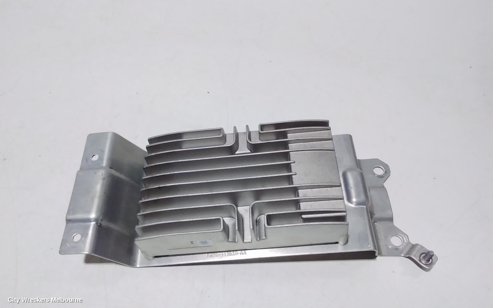 LAND ROVER DISCOVERY SPORT RADIO/CD/DVD/SAT/TV, AMPLIFIER, 380 WATT, L550, 01/2015 - 06/2019 - Image 2