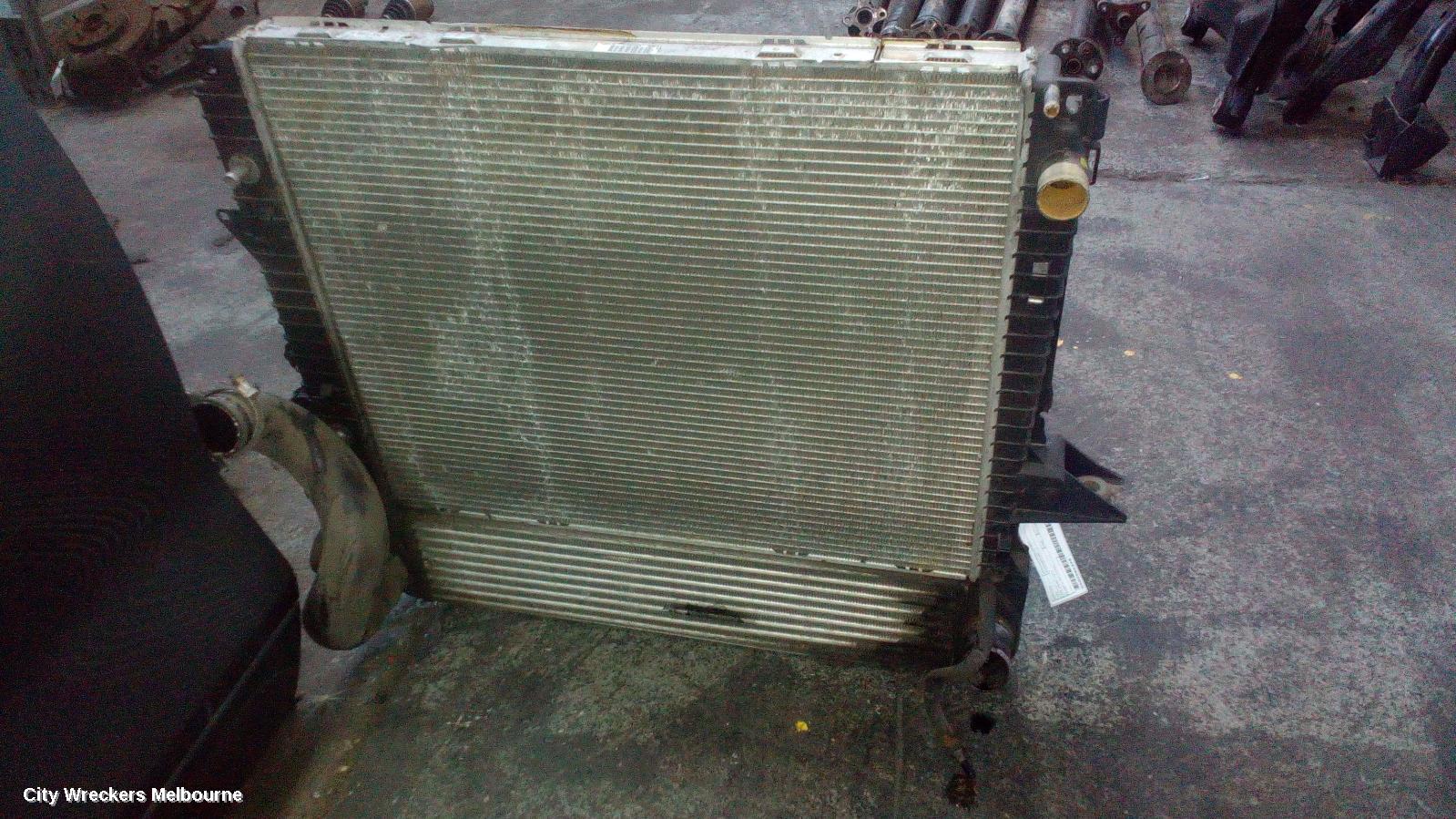 LAND ROVER RANGEROVER SPORT INTERCOOLER, L320, 08/2005 - 12/2013 - Image 2