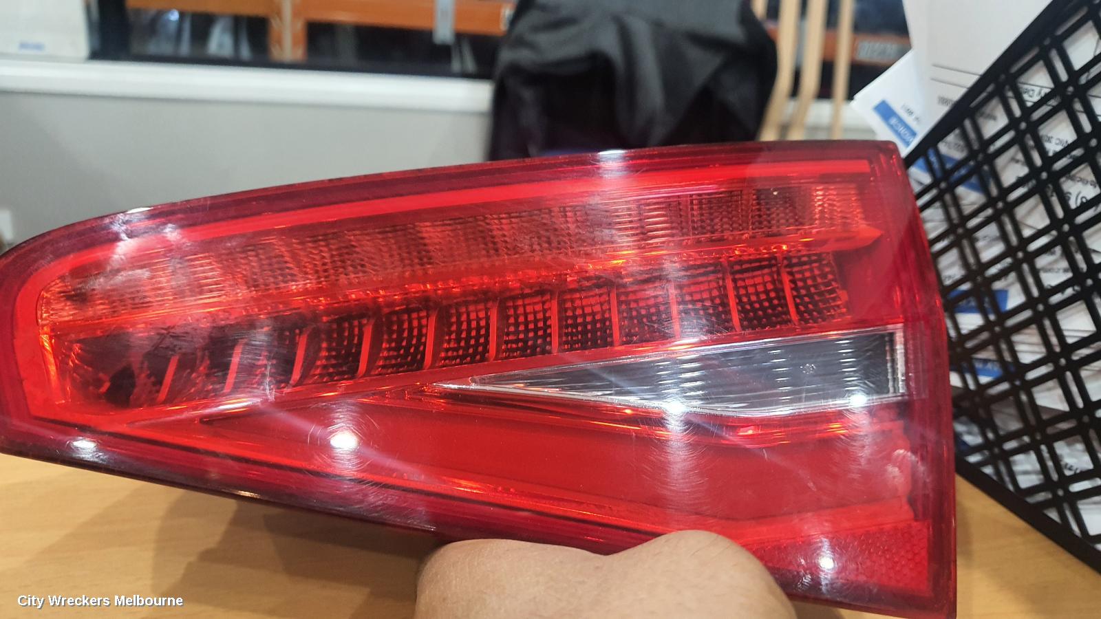 AUDI A4 REAR GARNISH, BOOTLID LAMP (RH SIDE), B8 8K (A4/S4), LED TYPE, 07/2012 - 09/2015 - Image 3