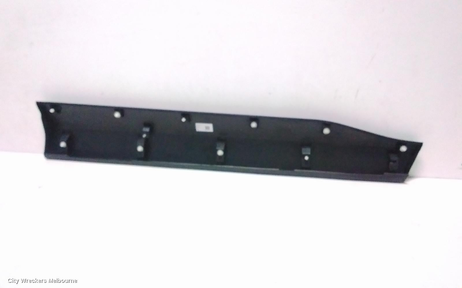 TOYOTA RAV4 DOOR MOULD, LHF LOWER MOULD: 141598, XA50, 11/2018 - 12/2025 - Image 3