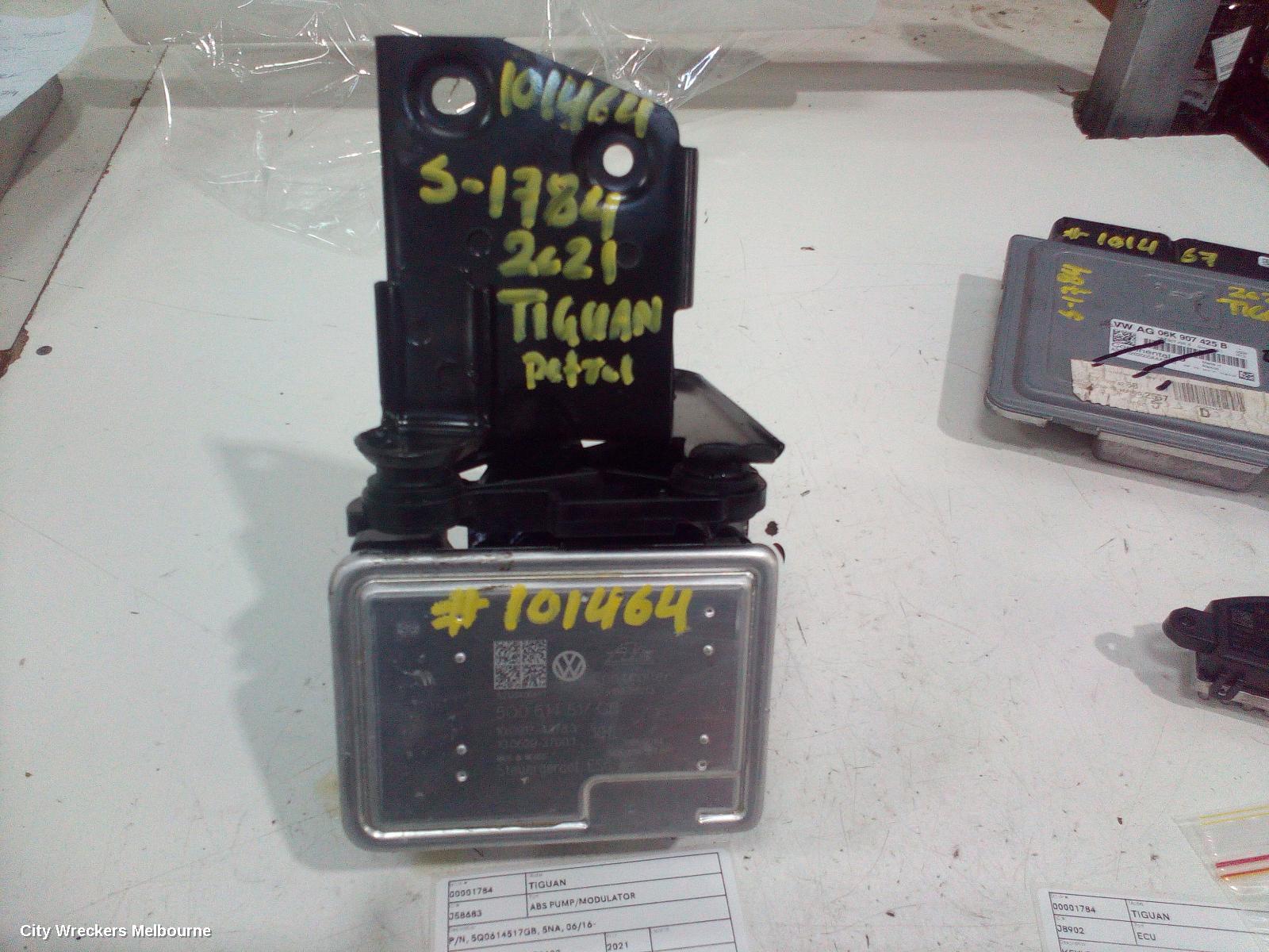 VOLKSWAGEN TIGUAN ABS PUMP/MODULATOR, P/N, 5Q0614517GB, 5NA, 06/2016 ONWARDS - Image 1