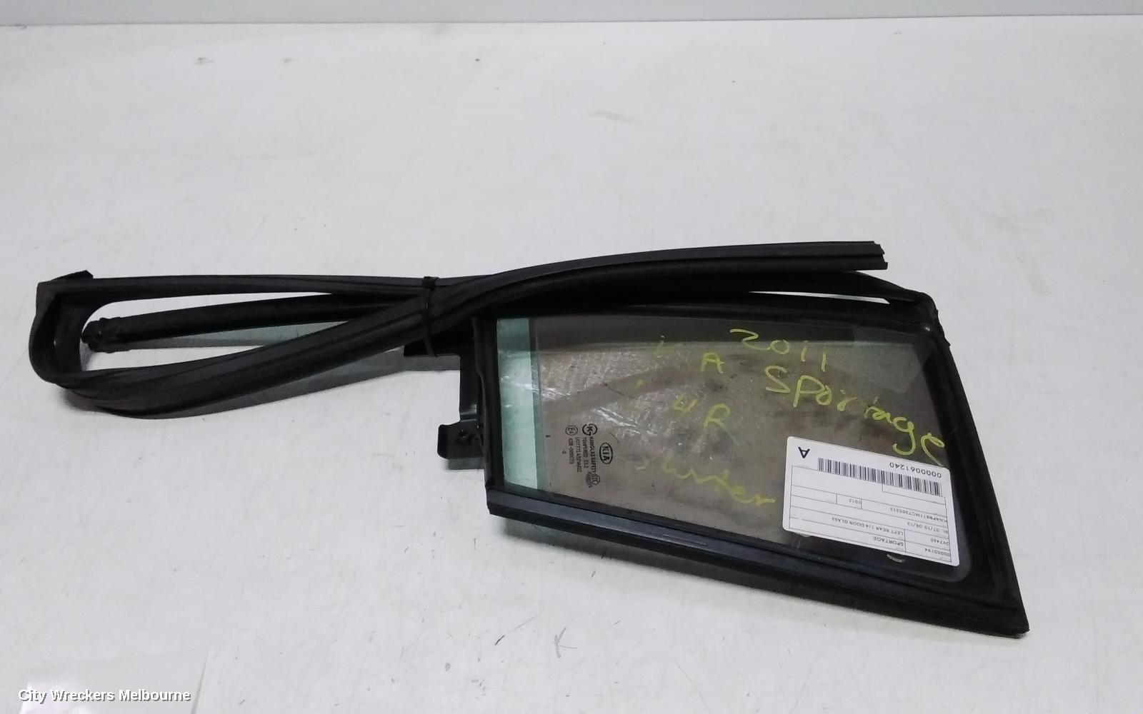 KIA SPORTAGE LEFT REAR 1/4 DOOR GLASS, SL, 07/2010 - 05/2013 - Image 2