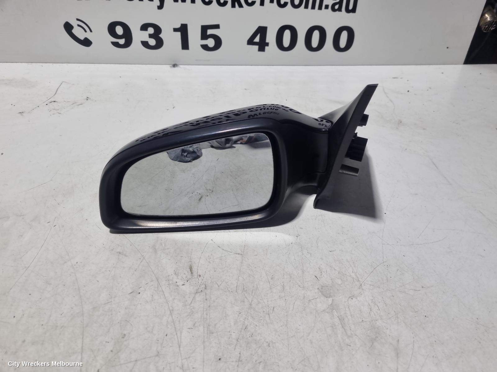 HOLDEN ASTRA LEFT FRONT DOOR, AH, CABRIO, 11/2006 - 08/2009 - Image 3