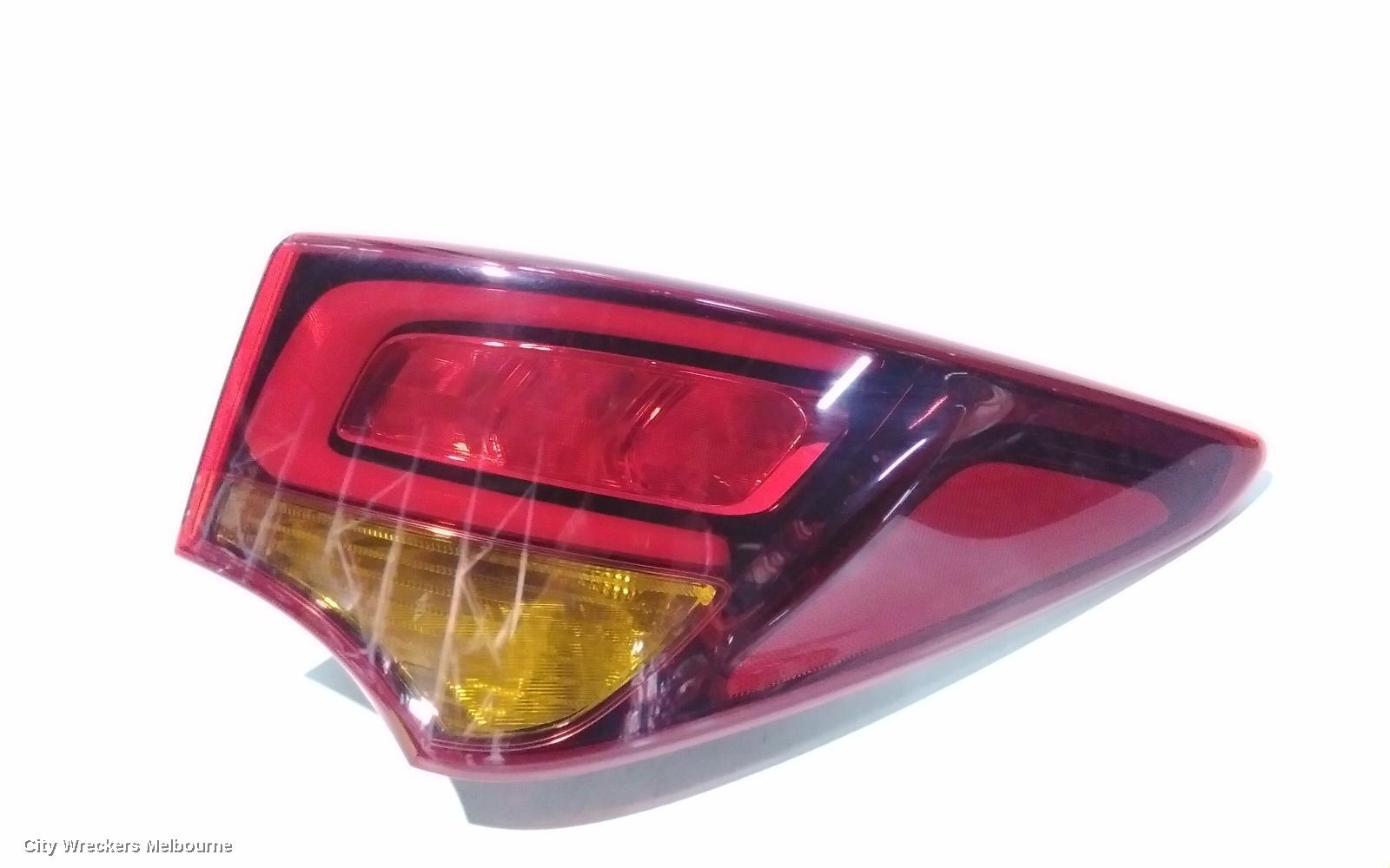 HYUNDAI SANTA FE RIGHT TAILLIGHT, DM, IN BODY, NON LED TYPE, 06/2015 - 02/2018 - Image 2