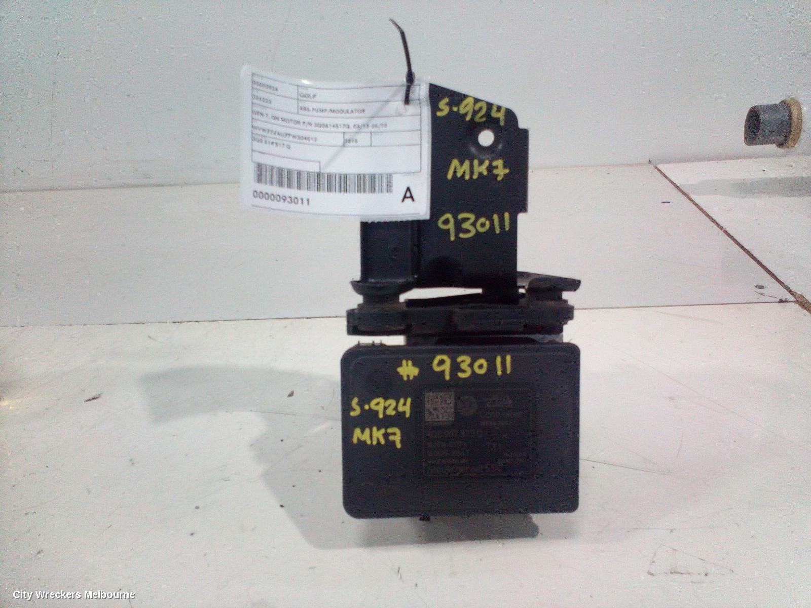 VOLKSWAGEN GOLF ABS PUMP/MODULATOR, GEN 7, ON MOTOR P/N 3Q0614517Q, 12/2012 - 08/2020 - Image 1
