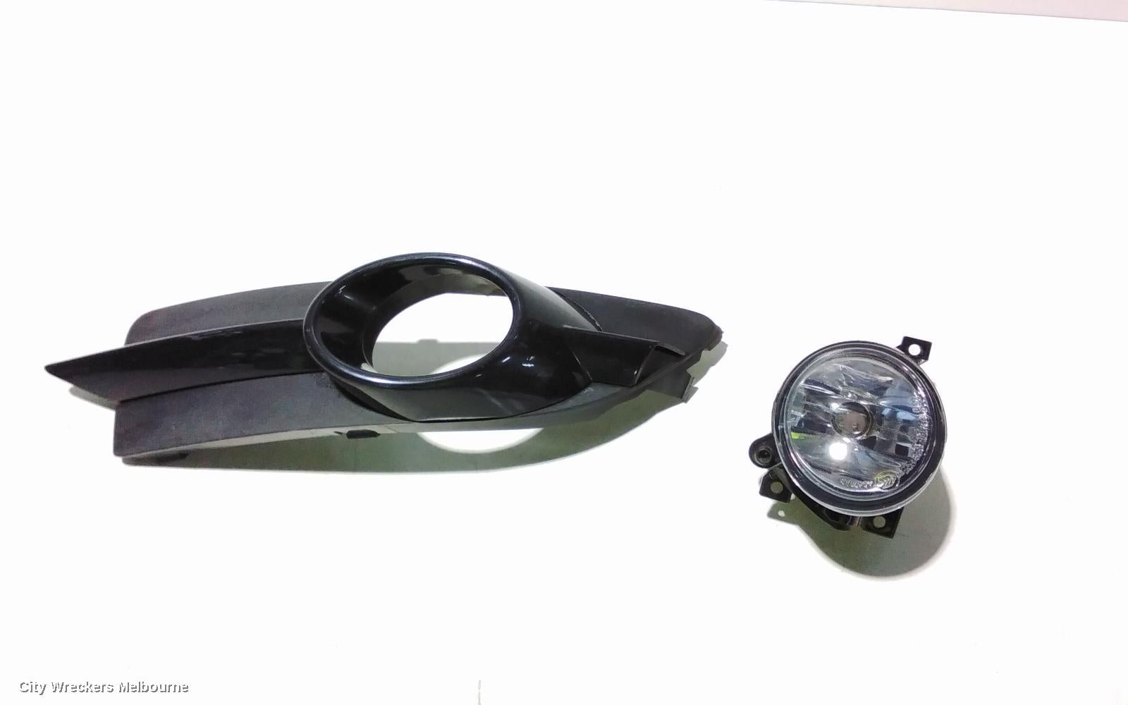 VOLKSWAGEN EOS RIGHT INDICATOR/FOG/SIDE, BUMPER FOGLAMP, 1F, 02/2007 - 04/2011 - Image 3