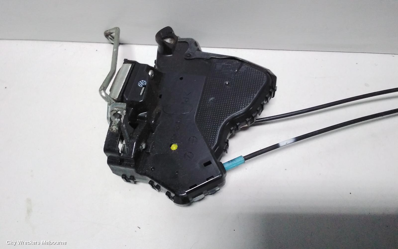TOYOTA HIACE DOOR/BOOT/GATE LOCK, RIGHT FRONT DOOR LOCK, TRH/KDH, 03/2005 - 04/2019 - Image 2