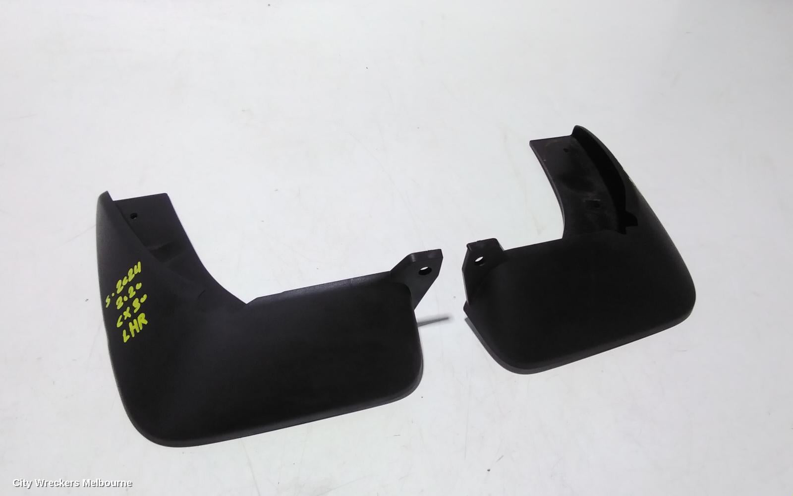 MAZDA CX30 MUD FLAPS, DM, 10/2019 ONWARDS - Image 3