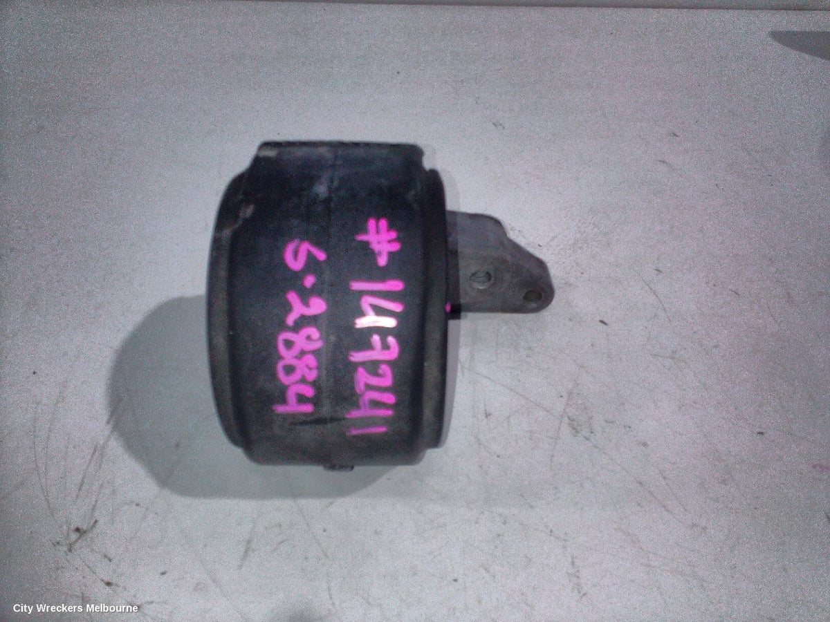 HOLDEN INSIGNIA MOUNT, GA, 02/2015 - 01/2017 - Image 3