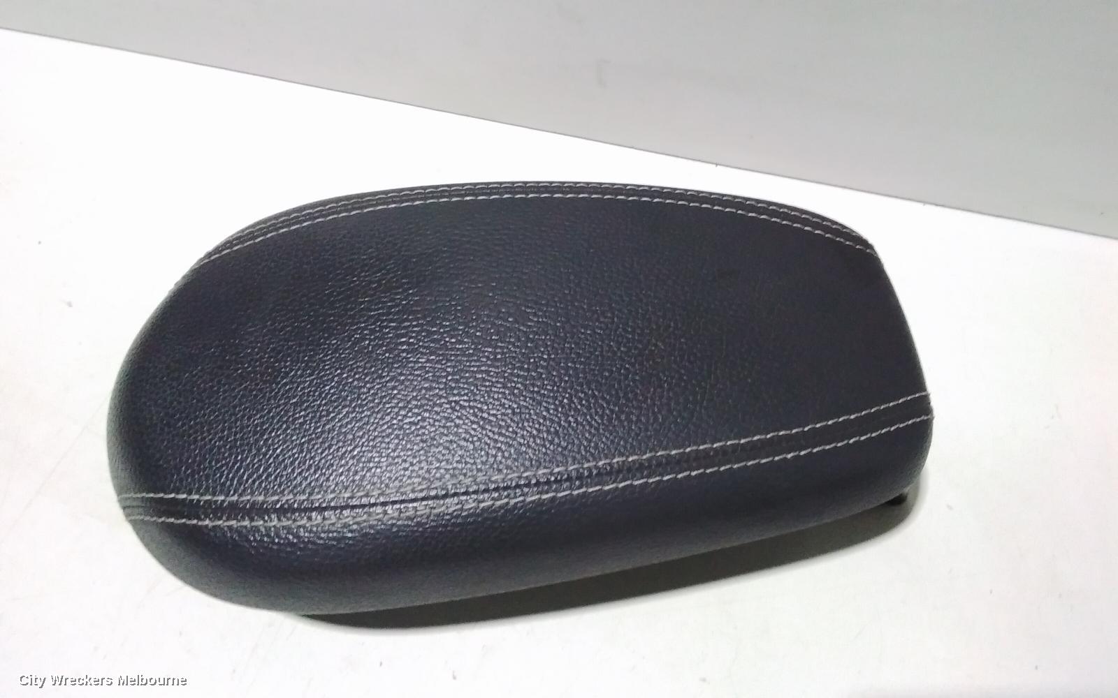 HYUNDAI VELOSTER CONSOLE, FS, 02/2012 - 02/2018 - Image 2