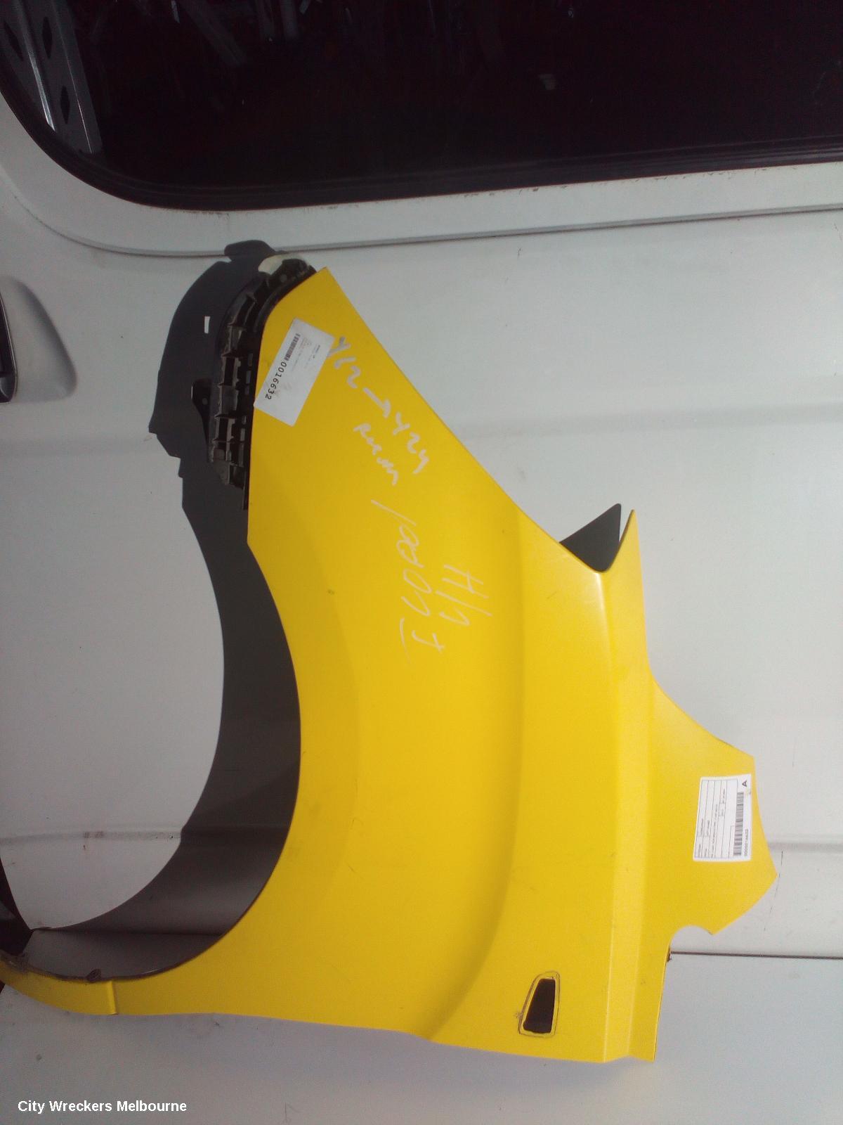 HYUNDAI ILOAD/IMAX LEFT GUARD, TQ, ILOAD, NON MOULD TYPE, 11/2007 - 02/2018 - Image 2