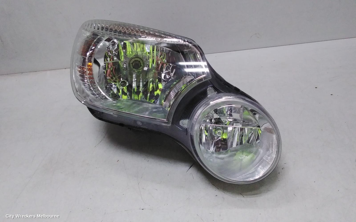 SKODA YETI RIGHT HEADLAMP, 5L, 77TSI, HALOGEN TYPE, 09/2011 - 03/2014 - Image 3