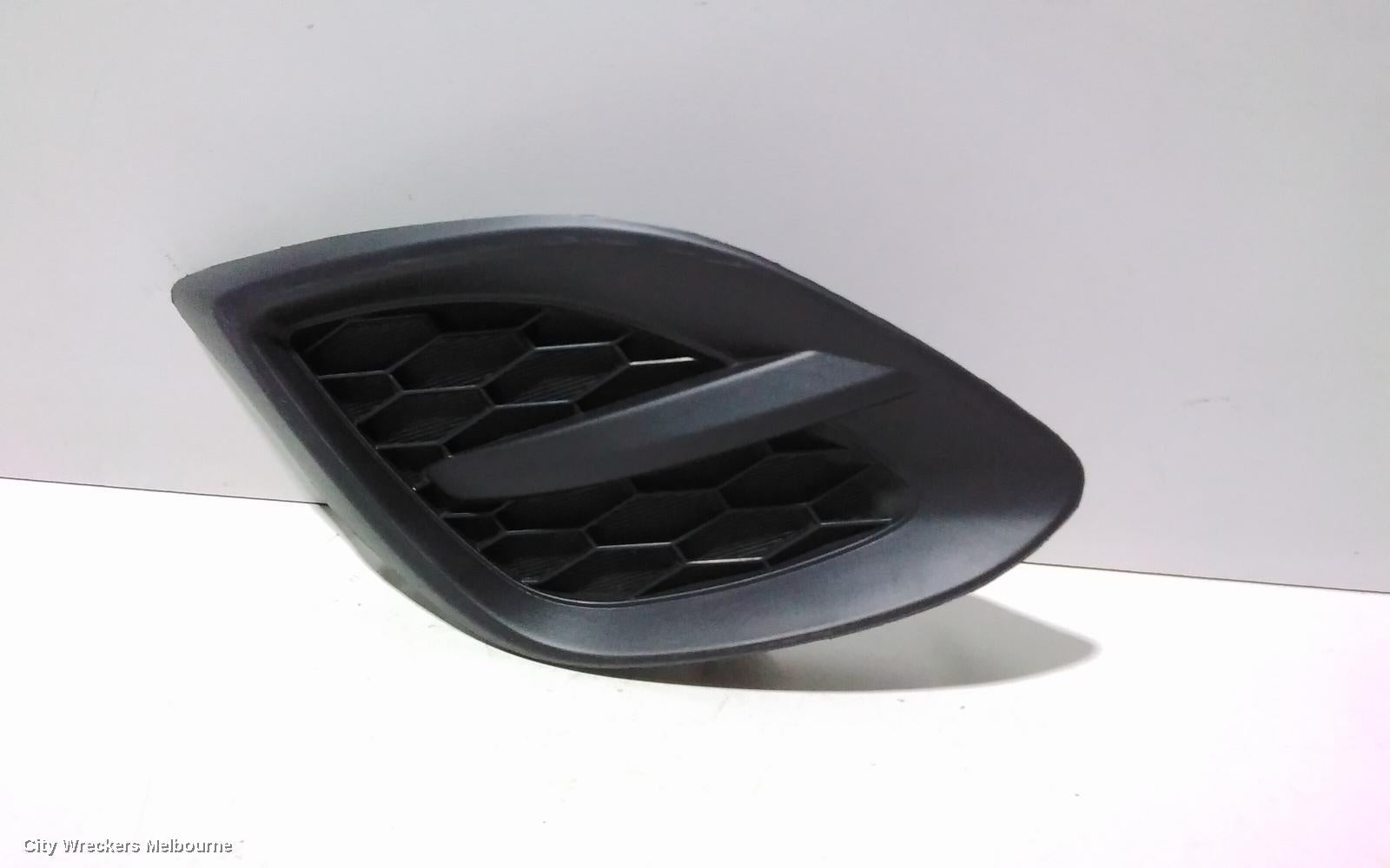 MAZDA 2 RIGHT INDICATOR/FOG/SIDE, BUMPER FOGLAMP, DE SERIES, 09/2007 - 09/2014 - Image 2