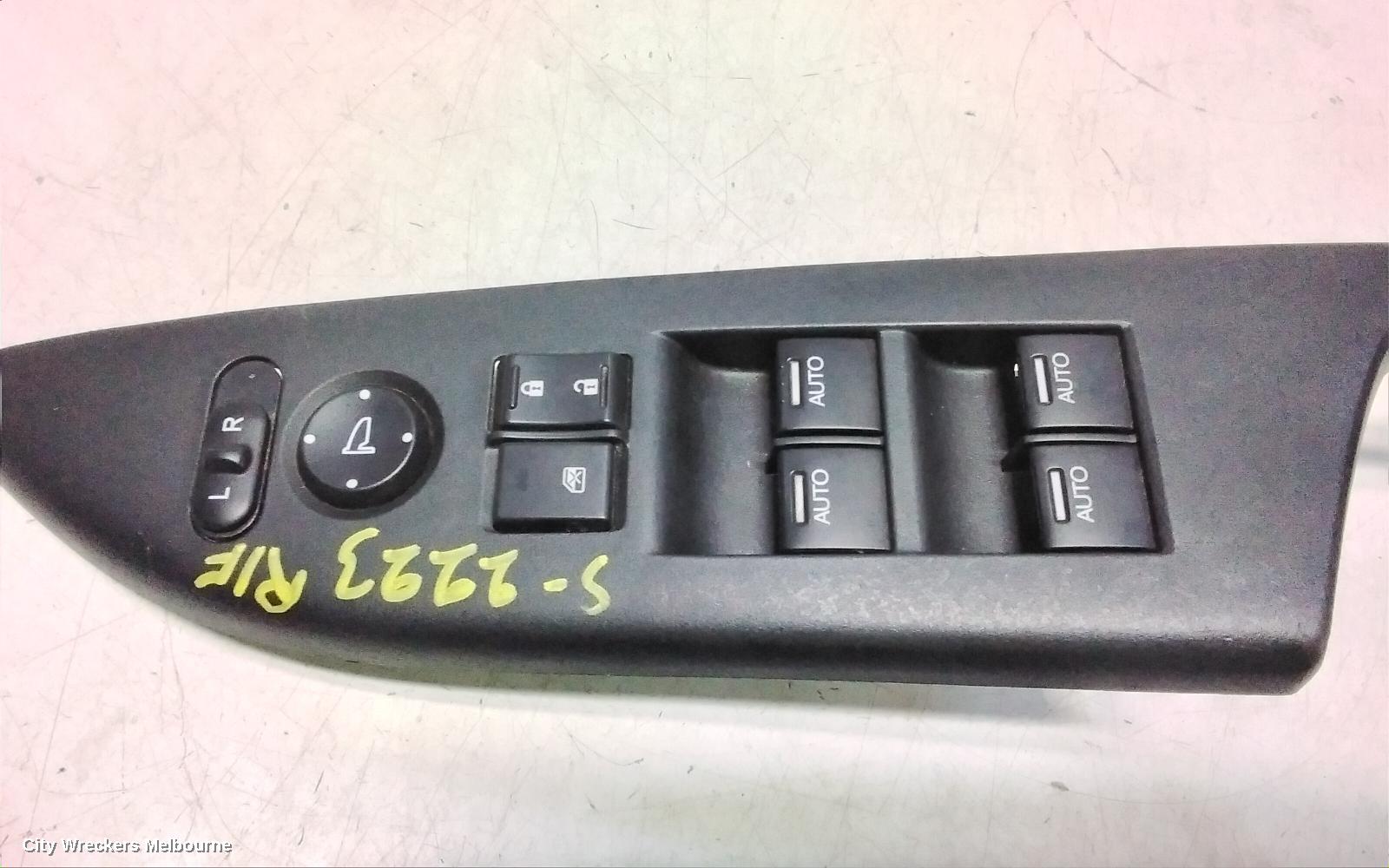 HONDA ACCORD PWR DR WIND SWITCH, RH FRONT (MASTER SWITCH), 9TH GEN, VTI-S, 05/2013 - 08/2019 - Image 3