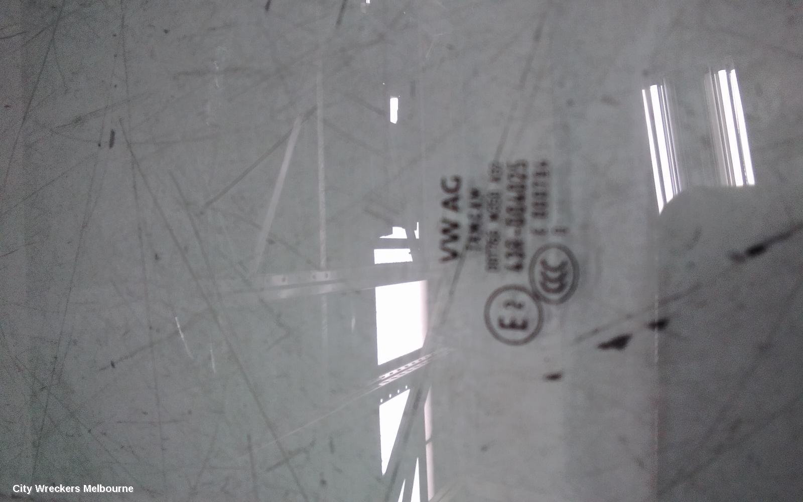 VOLKSWAGEN CRAFTER RIGHT FRONT DOOR WINDOW, SY1, 08/2017 ONWARDS - Image 3