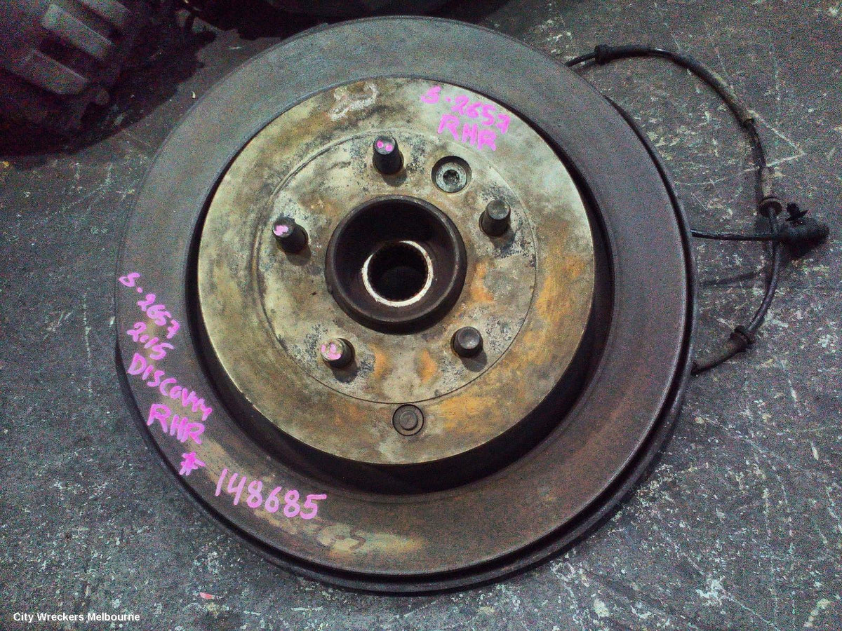 LAND ROVER DISCOVERY RIGHT REAR HUB ASSEMBLY, L319, 02/2005 - 12/2016 - Image 1
